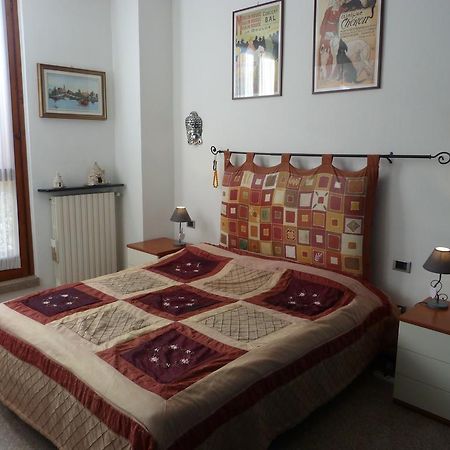 Appartamento Lago Maggiore Arona Eksteriør billede